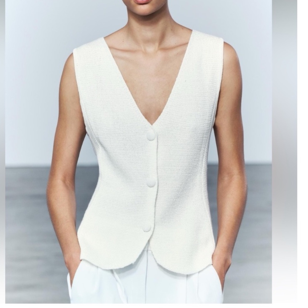 NWOT Zara Ivory Vest Size M